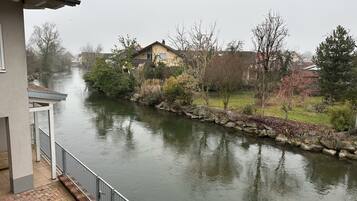 Comfort-Apartment, eigenes Bad (Küche) | Blick von der Unterkunft