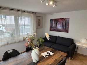 Superior Apartment, Private Bathroom | Lounge - Gästehaus am Bach (Rust)
