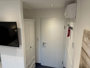 Vierbettzimmer, Stadtblick | Innenbereich