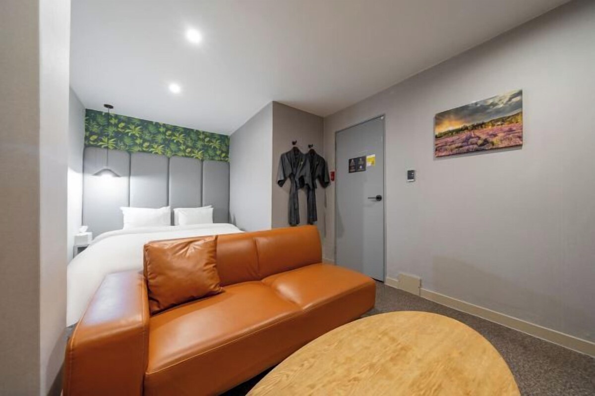 Allergikerbettwaren, Betten mit Memory-Foam-Matratzen, kostenloses WLAN