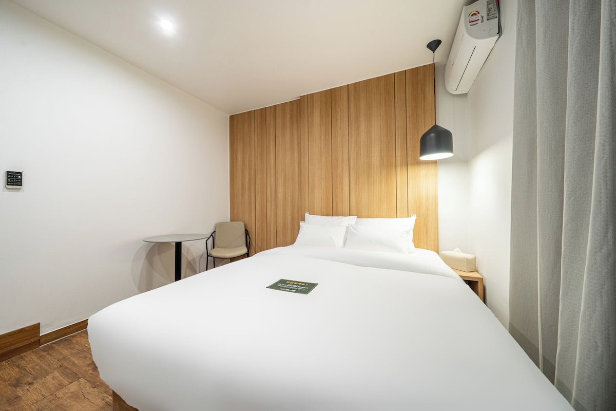 Standard Double Room, City View | Hypo-allergenic bedding available, memory foam beds, WiFi (free)