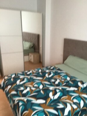 2 Schlafzimmer, Bügeleisen/Bügelbrett, WLAN, Bettwäsche