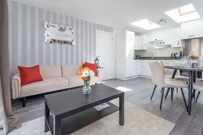 Smart-TV, Bücher, Computerbildschirme, Drucker
