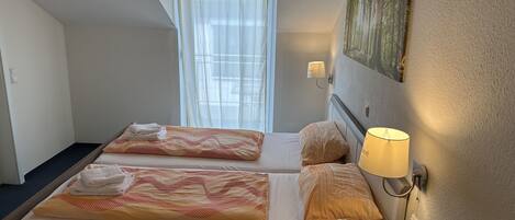 Habitación doble Confort, balcón | Wifi gratis