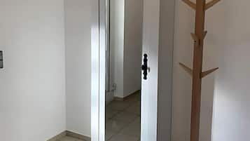 Comfort Apartment, Garden View | Room amenity