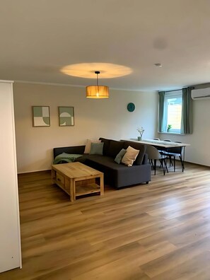 Comfort Apartment, Garden View | Lounge - Gästehaus Elzblick 2 (Rust)