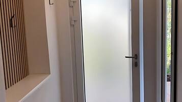 Appartement Confort, vue jardin | Hall