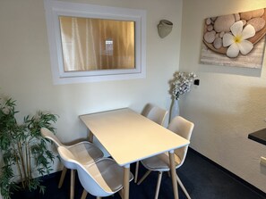 Dining - Gästehaus Elzblick 2 (Rust)