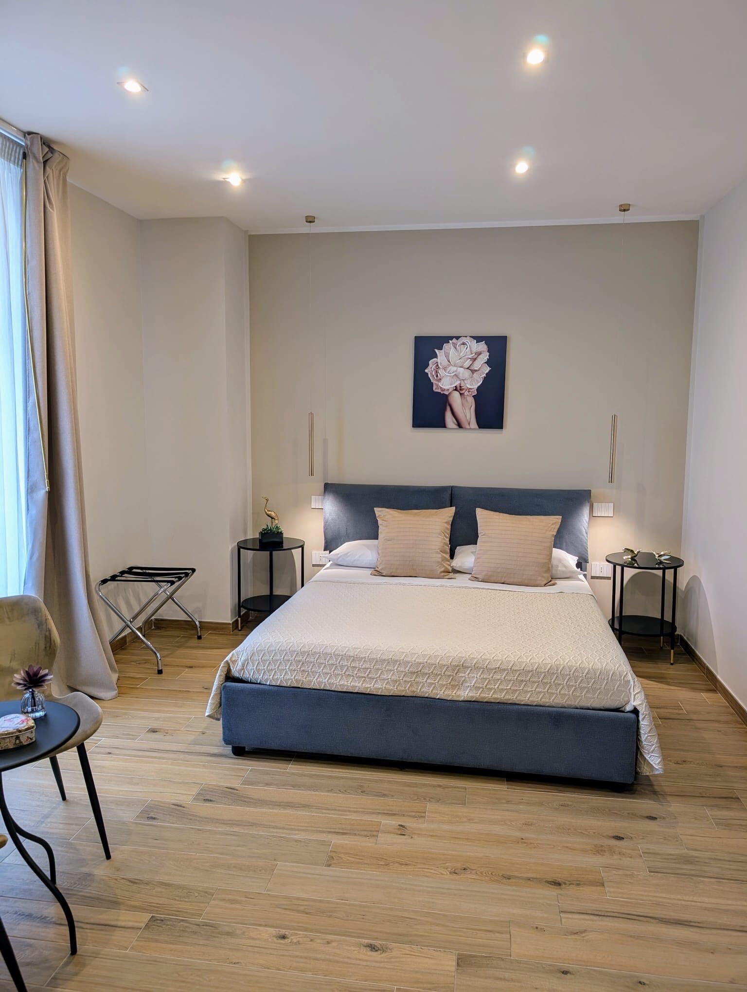 Deluxe Double Room, Non Smoking, Balcony | Bathroom | Hair dryer, soap, shampoo, toilet paper