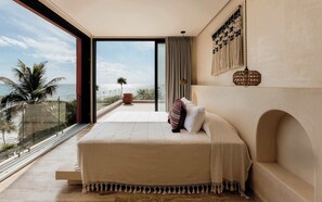 12 bedrooms, travel cot, WiFi, bed sheets