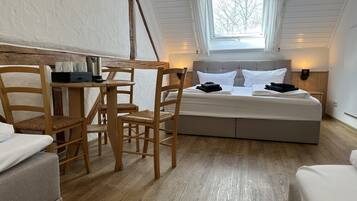 Vierbettzimmer, eigenes Bad | Kostenloses WLAN