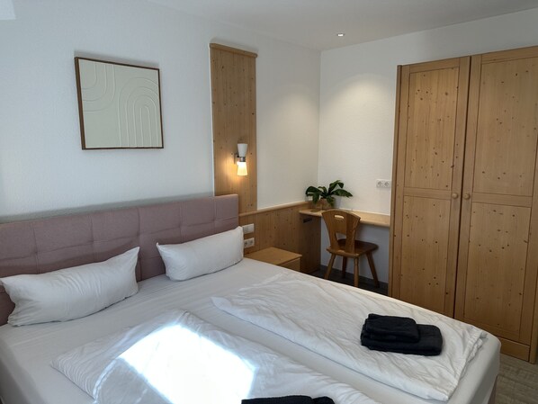 Superior Apartment, Private Bathroom | Free WiFi