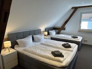 Basic Triple Room | Free WiFi