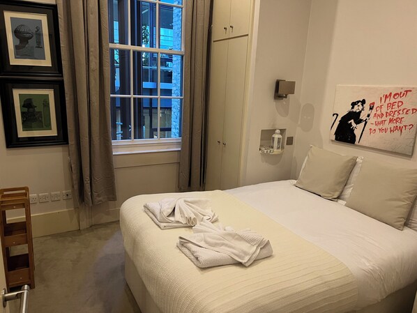 1 bedroom, iron/ironing board, free WiFi, bed sheets