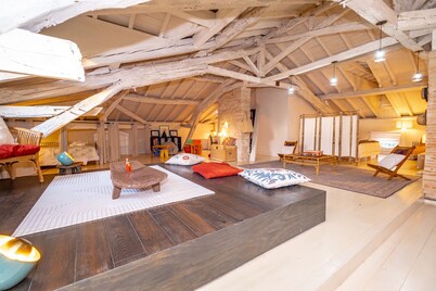 Superb Villa Fezembat with Pool & Park