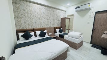 Habitación triple Deluxe | Wifi gratis