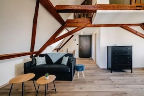 Appartement, patio | Coin séjour