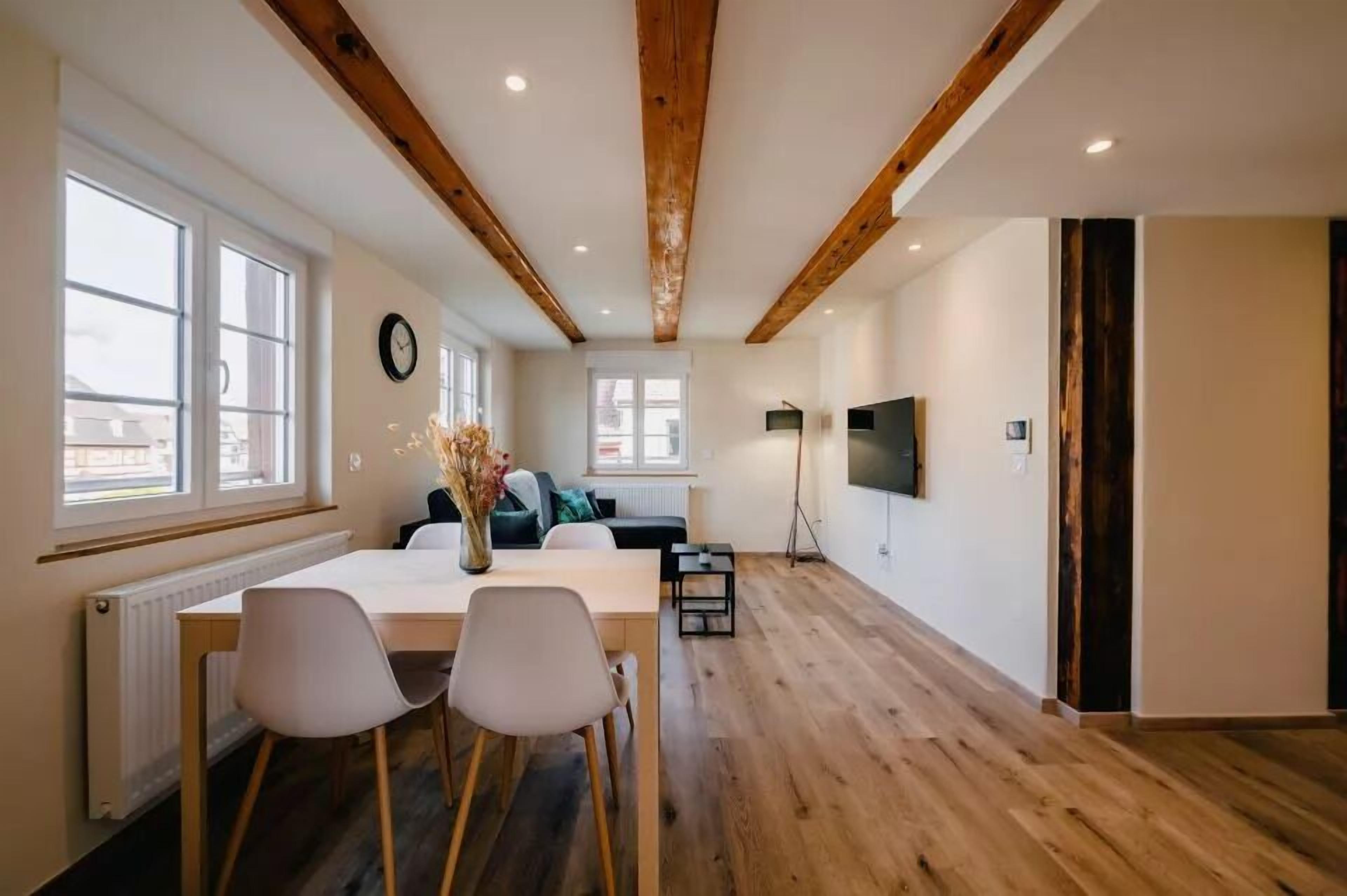 Family Apartment, Patio | Dining room