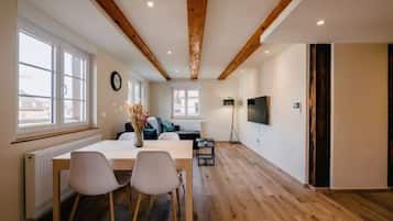 Family Apartment, Patio | Dining room