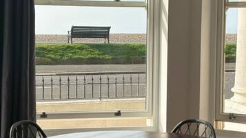 Premium Apartment, 2 Bedrooms, Patio, Beach View