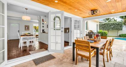 Palm Beach Retreat Salt Pool I Outdoor Dine & BBQ