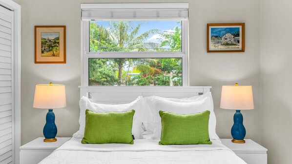 3 bedrooms, desk, iron/ironing board, free WiFi - SoSo Coastal Retreat – Walk to Intracoastal & Downtown (West Palm Beach)