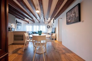 Superior appartement, uitzicht op de stad | Woonruimte