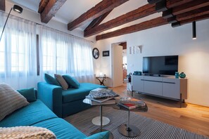 高級公寓, 城市景觀 | 起居區