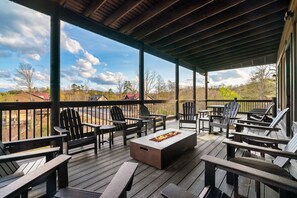 Property grounds - Hibernation Lodge | Indoor Pool, Arcade, Theater, Hot Tubs, Sleeps 48 Guests (Sevierville)