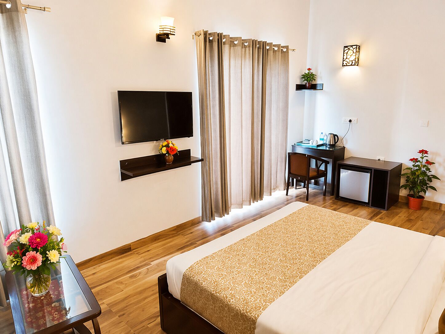 Deluxe Double Room, City View | In-room safe, soundproofing, free WiFi