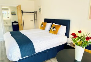 1 soverom, strykejern/-brett, wi-fi (inkludert) og sengetøy