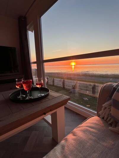 Wadden dream cottage - 1st row to the sea - 180 degree view