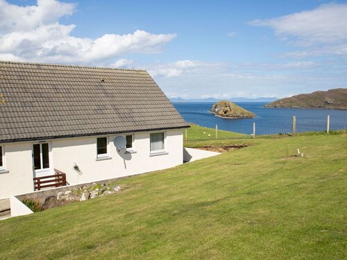 Wonderful private villa for 5 guests with WIFI and TV