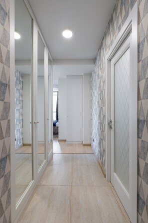 Hallway - Spacious flat with a magnificent view (Minsk)