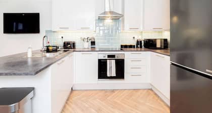 Spacious 2 Bedroom Apartment in Central Tonbridge