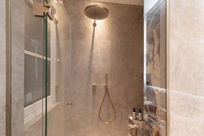 Dusche, Haartrockner