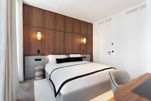 2 habitaciones, tabla de planchar con plancha, cuna de viaje y wifi 