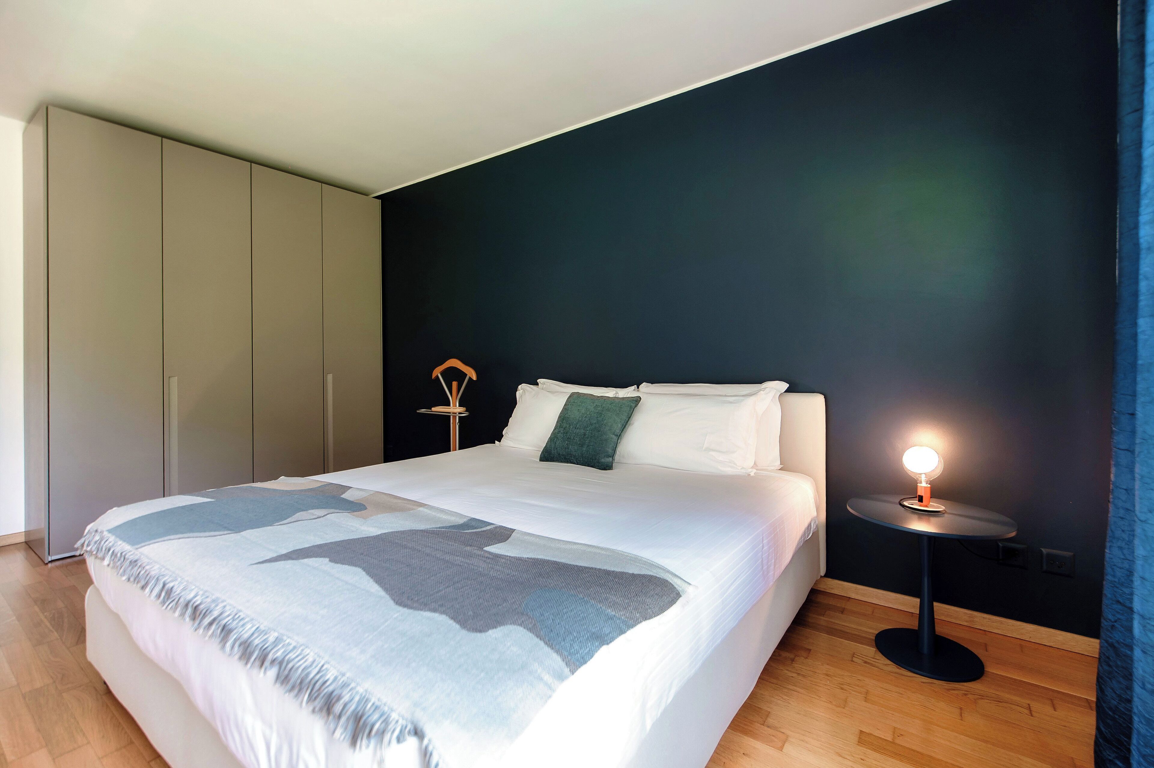 Luxury Apartment, City View | Down duvets, iron/ironing board, free WiFi, bed sheets