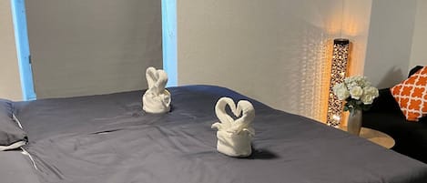 1 多间卧室、熨斗/熨衣板、WiFi、床单