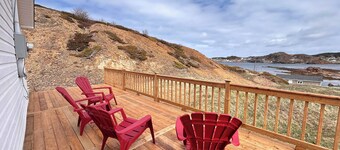 Salty B'y Cottage