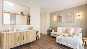 Rosemary Suite | Living area | Smart TV, fireplace, Netflix, pay movies