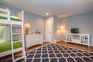 4 chambres, fer et planche à repasser, Wi-Fi gratuit, draps fournis