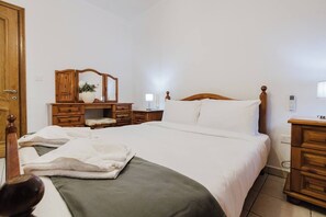3 Schlafzimmer, Bügeleisen/Bügelbrett, Reisekinderbett, kostenloses WLAN