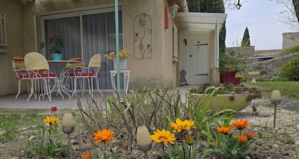 Maisonnette avec jardin Ă la campagne