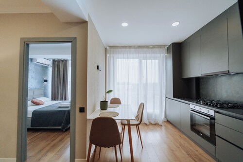 Center of Rîșcani • Stylish 1BR, Great Spot