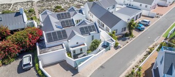 Charming Langebaan Holiday Home With Panoramic Views
