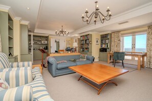 House, 4 Bedrooms, Smoking, Patio | Living room - Charming Langebaan Holiday Home With Panoramic Views (Langebaan)