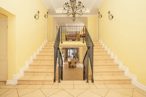 Interior - Charming Langebaan Holiday Home With Panoramic Views (Langebaan)