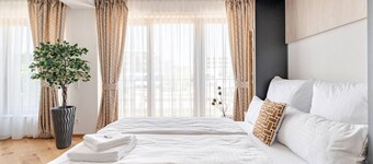 Apartment Verso - Stylish 3BR Suite Near Basel