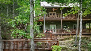 Exterior - Calming Creekfront Cabin (McCaysville)
